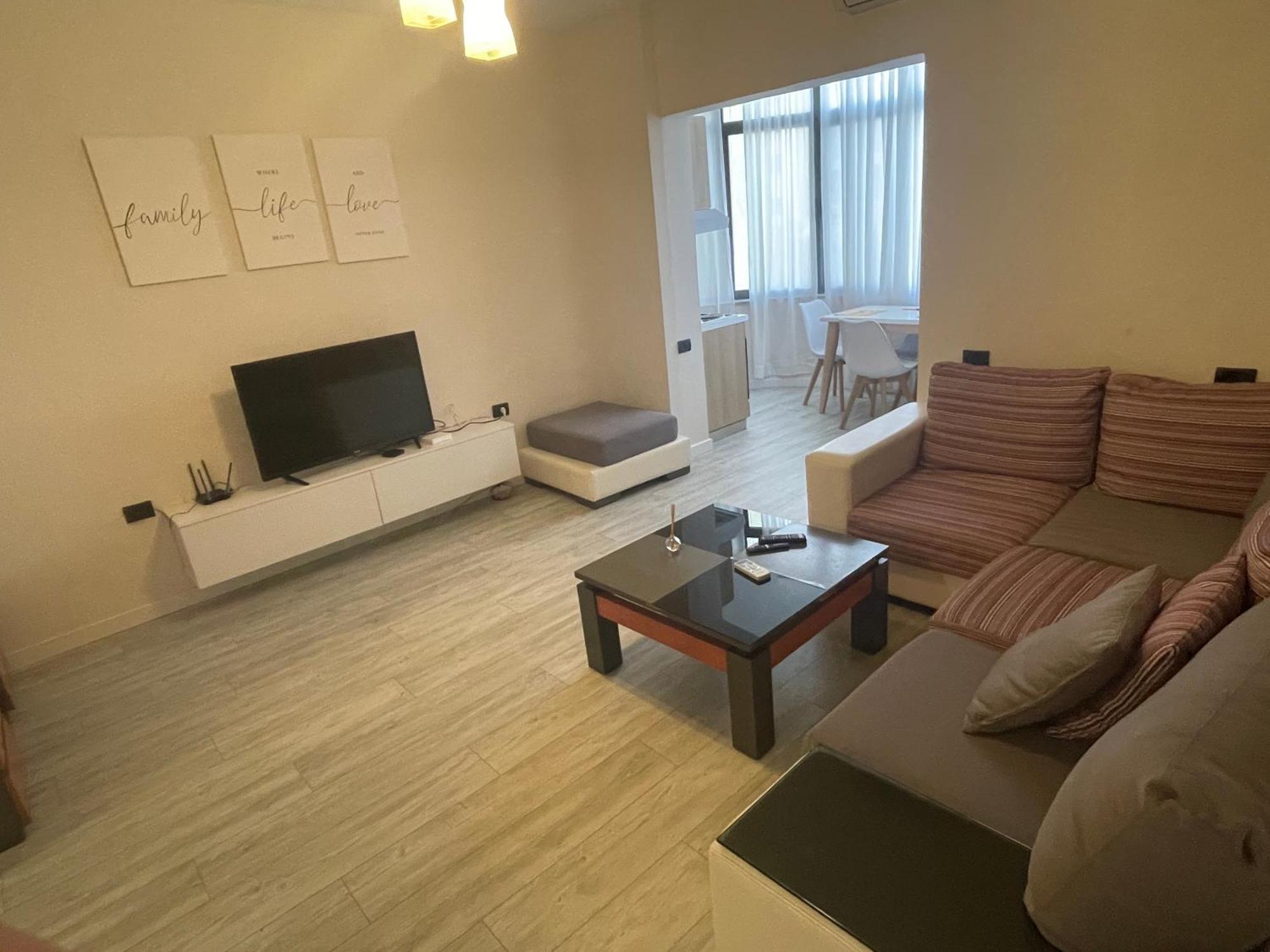 Lacasa-21 Dhjetori Тирана Екстер'єр фото