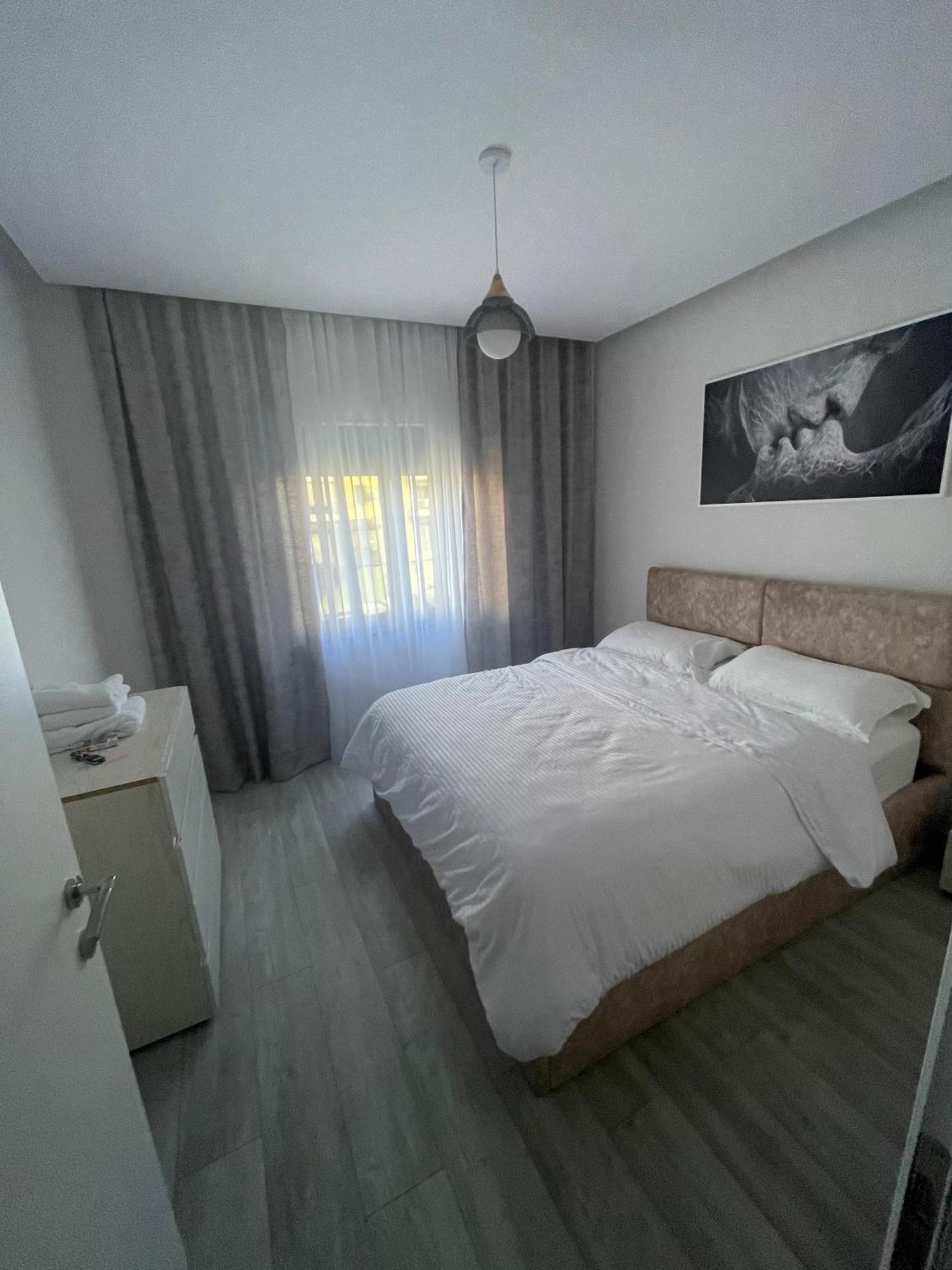 Lacasa-21 Dhjetori Тирана Екстер'єр фото